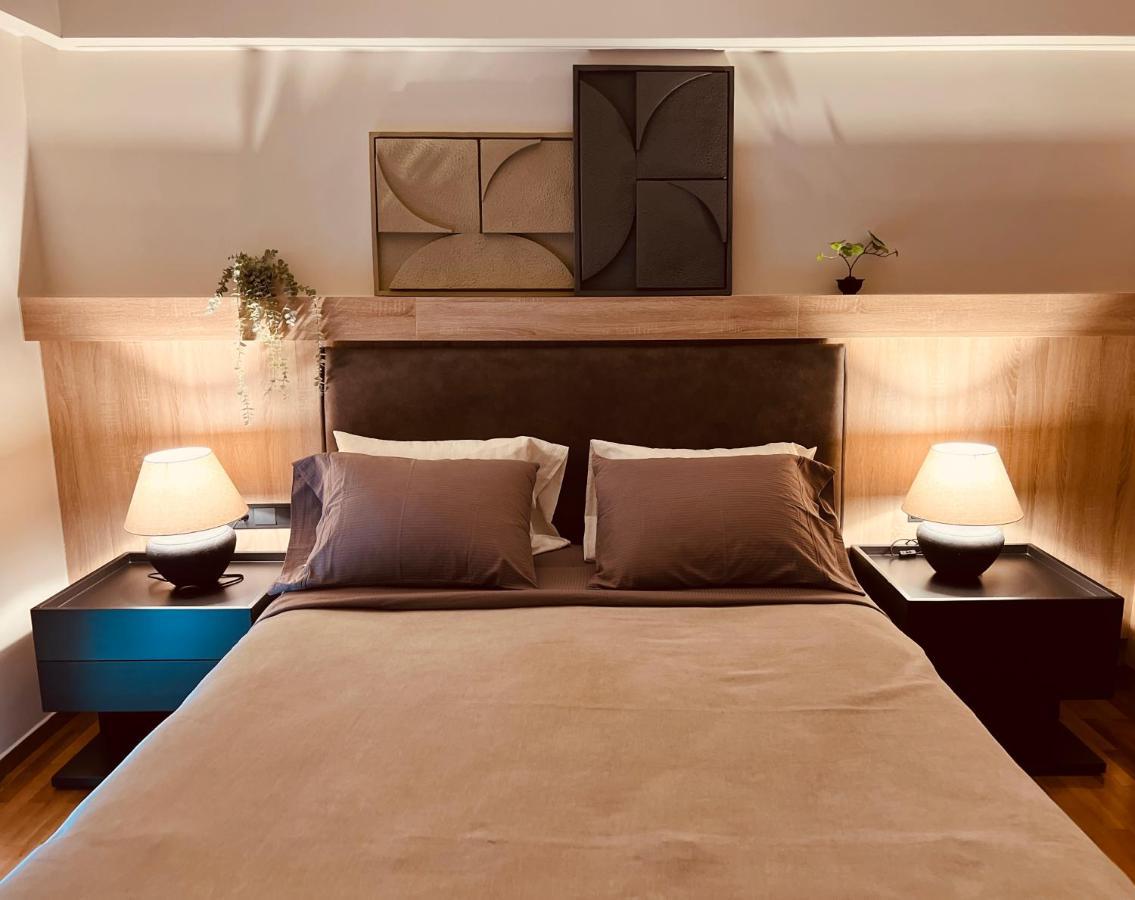 2 Bedroom Apt - Live Like A Local In Kolonaki アテネ エクステリア 写真