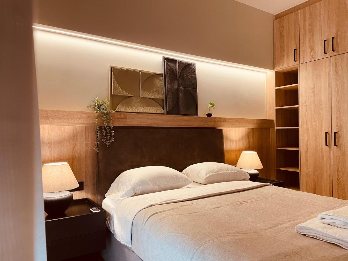 2 Bedroom Apt - Live Like A Local In Kolonaki アテネ エクステリア 写真