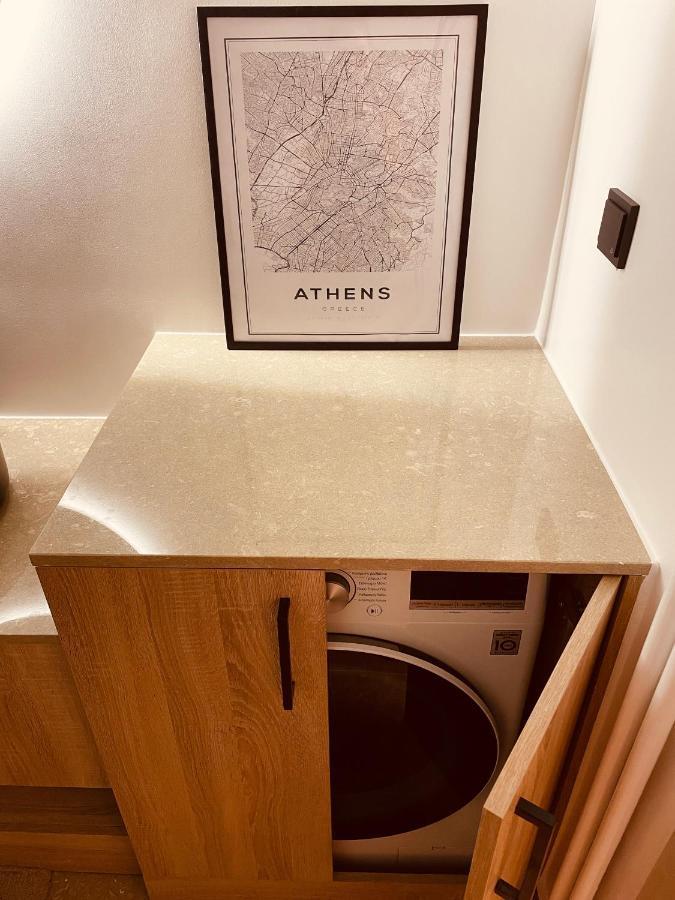 2 Bedroom Apt - Live Like A Local In Kolonaki アテネ エクステリア 写真