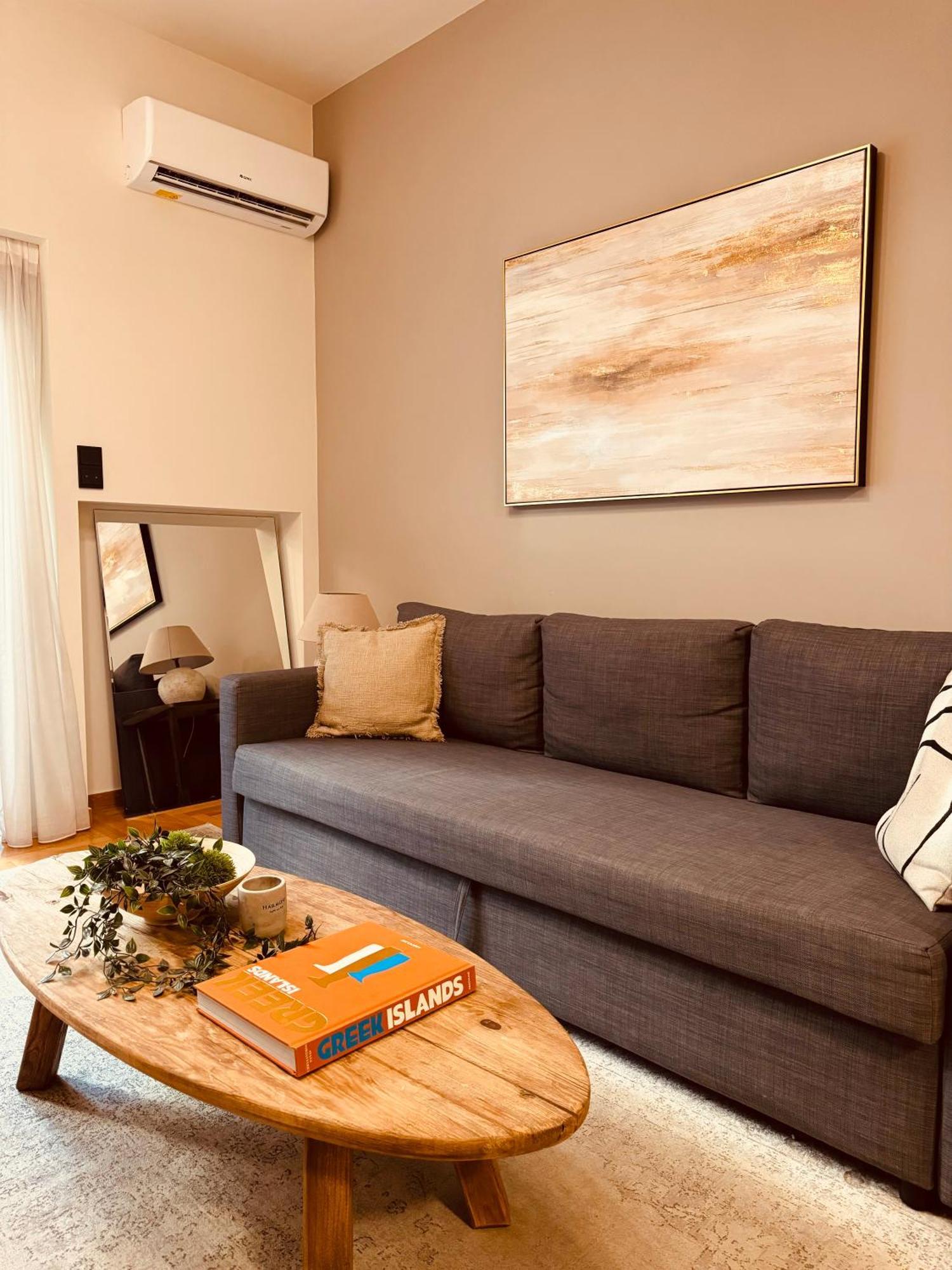 2 Bedroom Apt - Live Like A Local In Kolonaki アテネ エクステリア 写真